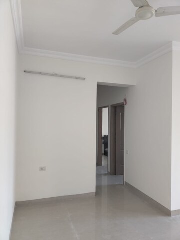 Room in 2 BHK Apartment at K Raheja Heights, Malad East – for Rent