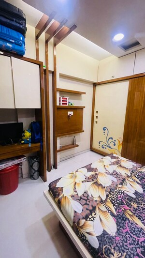 Bedroom in 2 BHK Apartment at Sumangal CHS Sion, Sion – for Rent