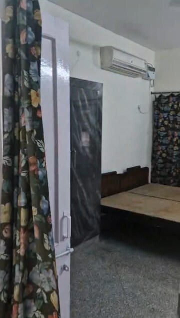 Bedroom in 2.5 BHK Independent House at Laxman Chowk – for Rent