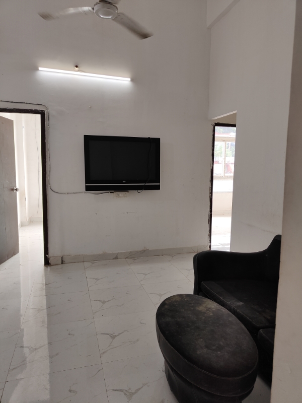 3 BHK 600 Sq.Ft. Apartment in Royal Palms