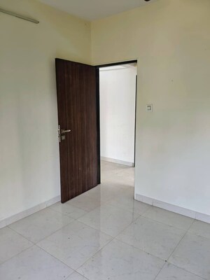 Room in 2 BHK Apartment at Mahim – for Rent