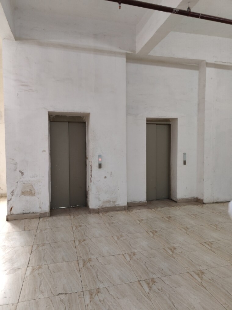 Room, royal-palms 2 Bedroom 450 Sq.Ft. Apartment In Goregaon East Mumbai 9382519