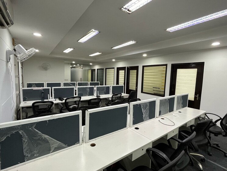 Floor Plan, sector 4 Commercial Office Space in IT/SEZ 3000 Sq.Ft. In Sector 4 Noida 9382537