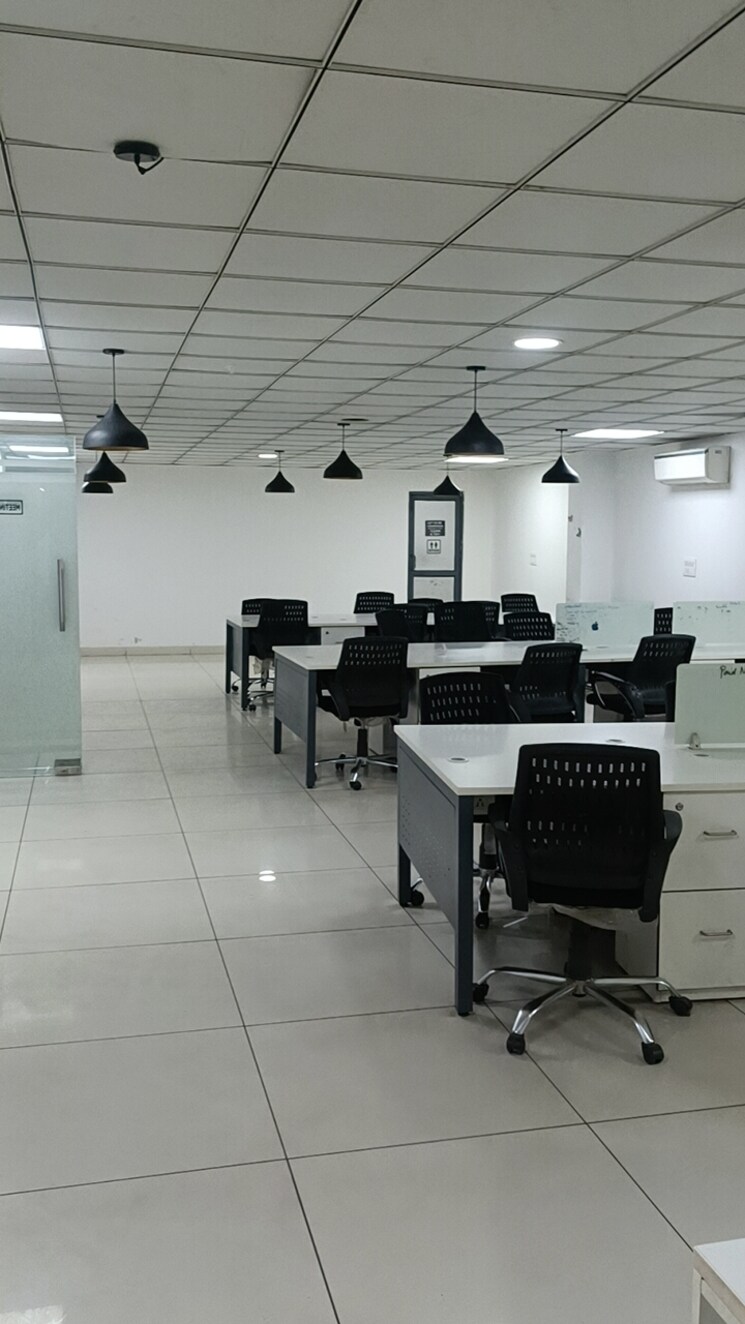 Team Area, sector 6 Commercial Office Space in IT/SEZ 1000 Sq.Ft. In Sector 6 Noida 9382545