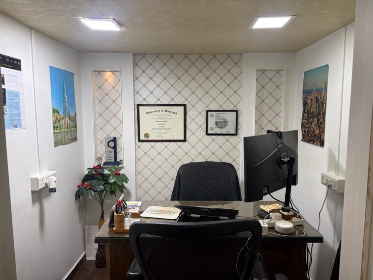 Team Area, rustomjee-eaze-zone-mall Commercial Office Space 100 Sq.Ft. In Malad West Mumbai 9382548