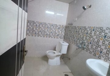 Bathroom in 1 BHK Apartment at Mehak Jeevan, Raj Nagar Extension – for Rent
