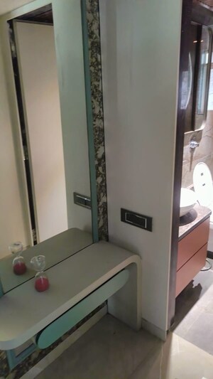 Furnished Amenities in 2 BHK Apartment at Vakola – for Sale