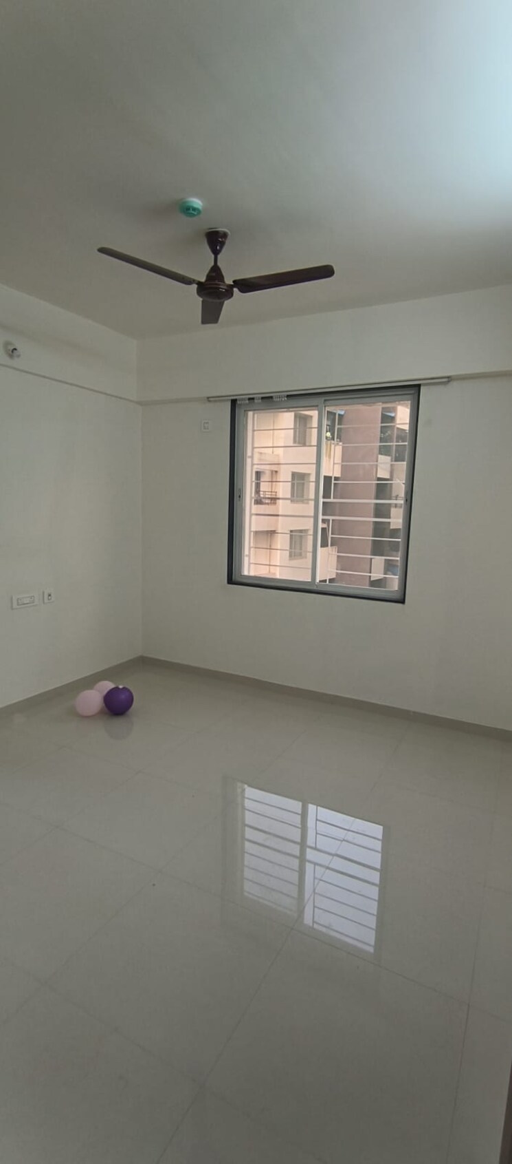 Room, sonigara-presidency 3 Bedroom 973 Sq.Ft. Apartment In Ravet Pune 9382632