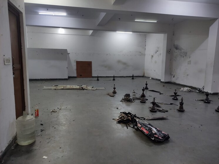  Parking, site 4 sahibabad Commercial Warehouse 1800 Sq.Ft. In Site 4 Sahibabad Ghaziabad 9382700