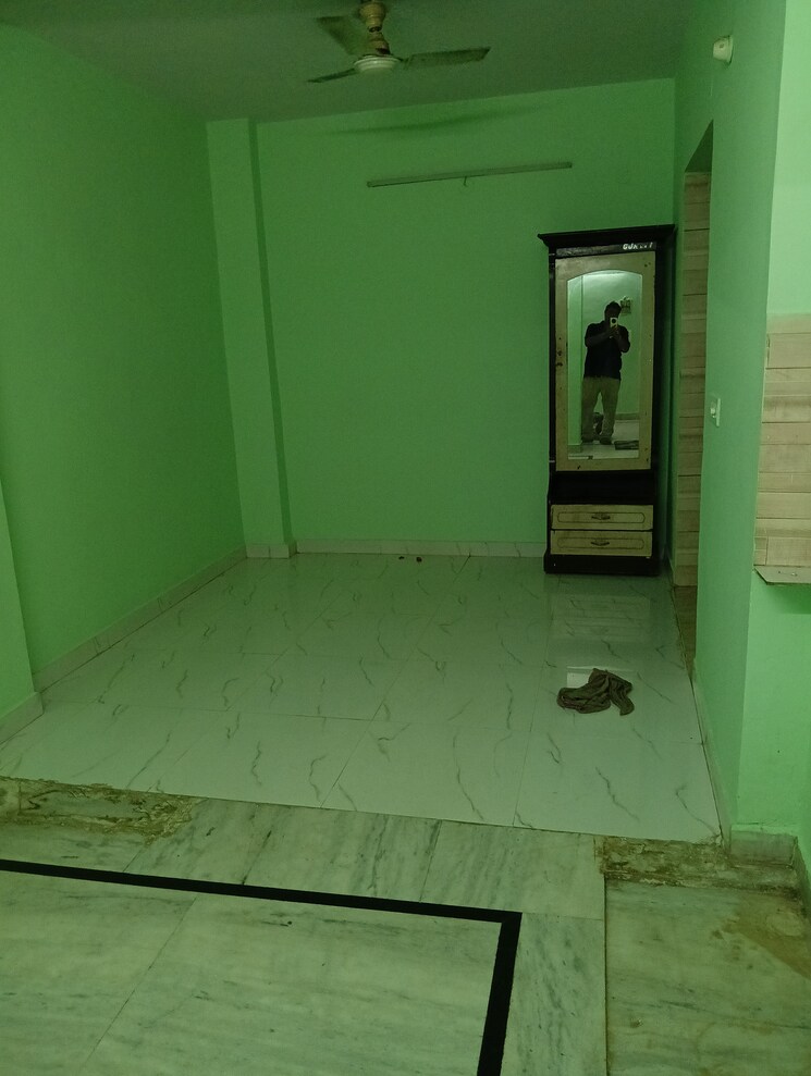 Room, rwa-flats-pocket-40 1 Bedroom 600 Sq.Ft. Builder Floor In Kalkaji Delhi 9382669