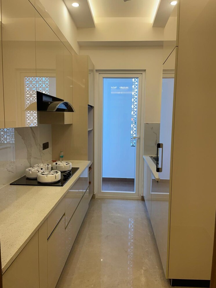 Kitchen, sector 71 3 Bedroom 1700 Sq.Ft. Apartment In Sector 71 Gurgaon 9382678