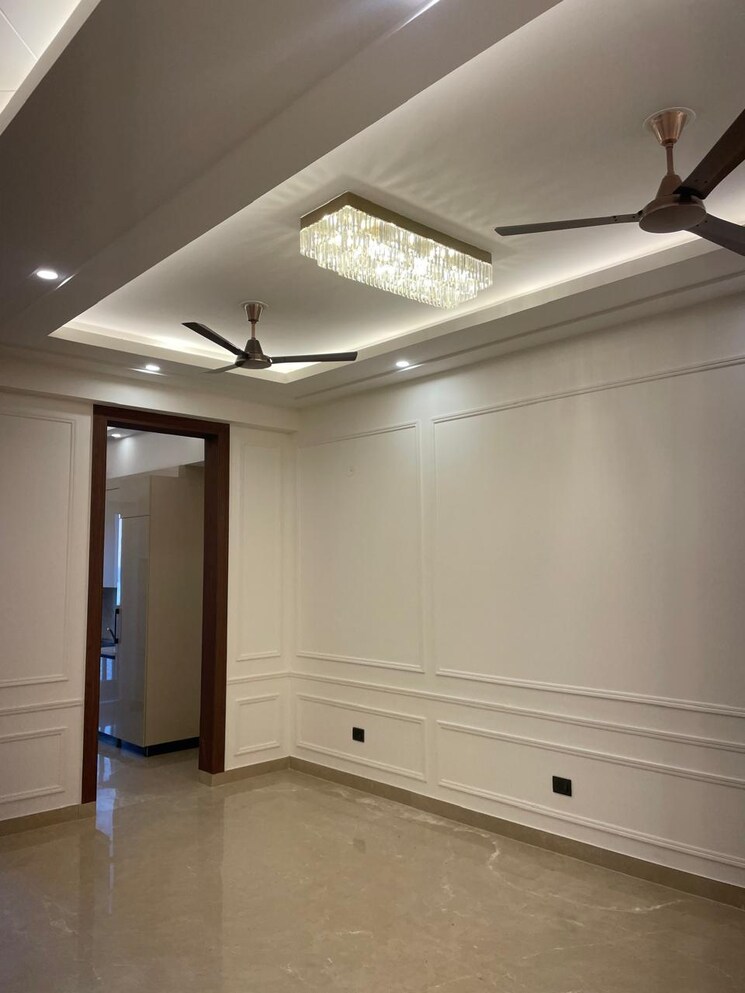 Living Room, sector 71 3 Bedroom 1700 Sq.Ft. Apartment In Sector 71 Gurgaon 9382678