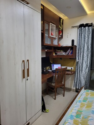 Furnished Amenities in 2 BHK Apartment at Giridhar Oasis, Kharadi – for Rent