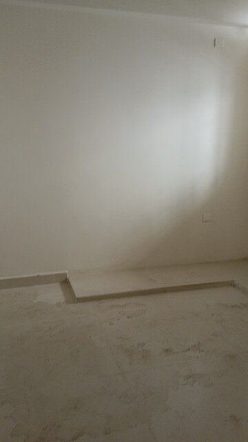 Room in 2 BHK Apartment at Narsingi – for Sale