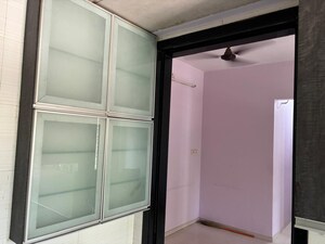 Room in 2 BHK Apartment at Vasant Fiona, Pokhran Road No Two – for Rent