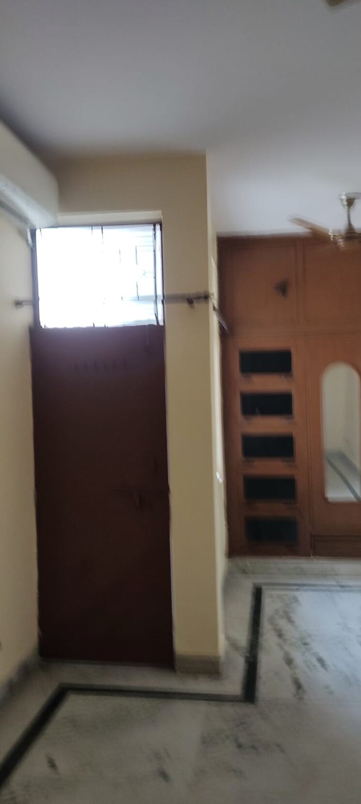 undefined, rwa-apartments-sector-30 1 Bedroom 500 Sq.Ft. Independent House In Sector 30 Noida 9382726