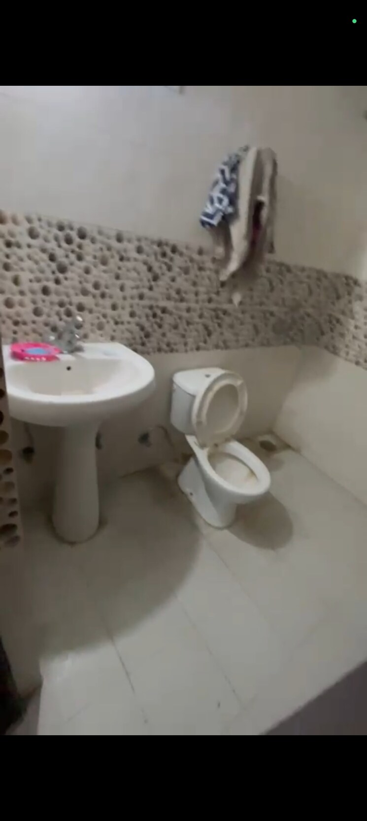 Bathroom, proview-officer-city 2 Bedroom 1041 Sq.Ft. Apartment In Raj Nagar Extension Ghaziabad 9382742