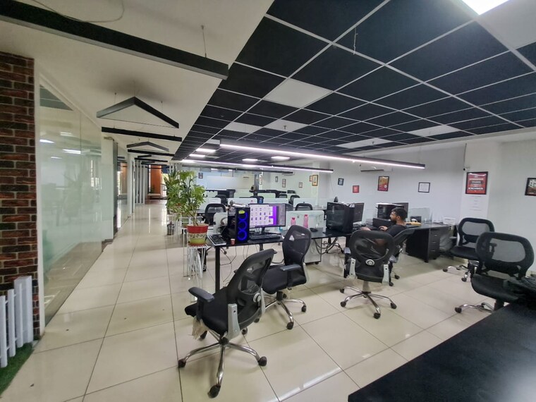 Team Area, sector 63 Commercial Office Space 3500 Sq.Ft. In Sector 63 Noida 9382749