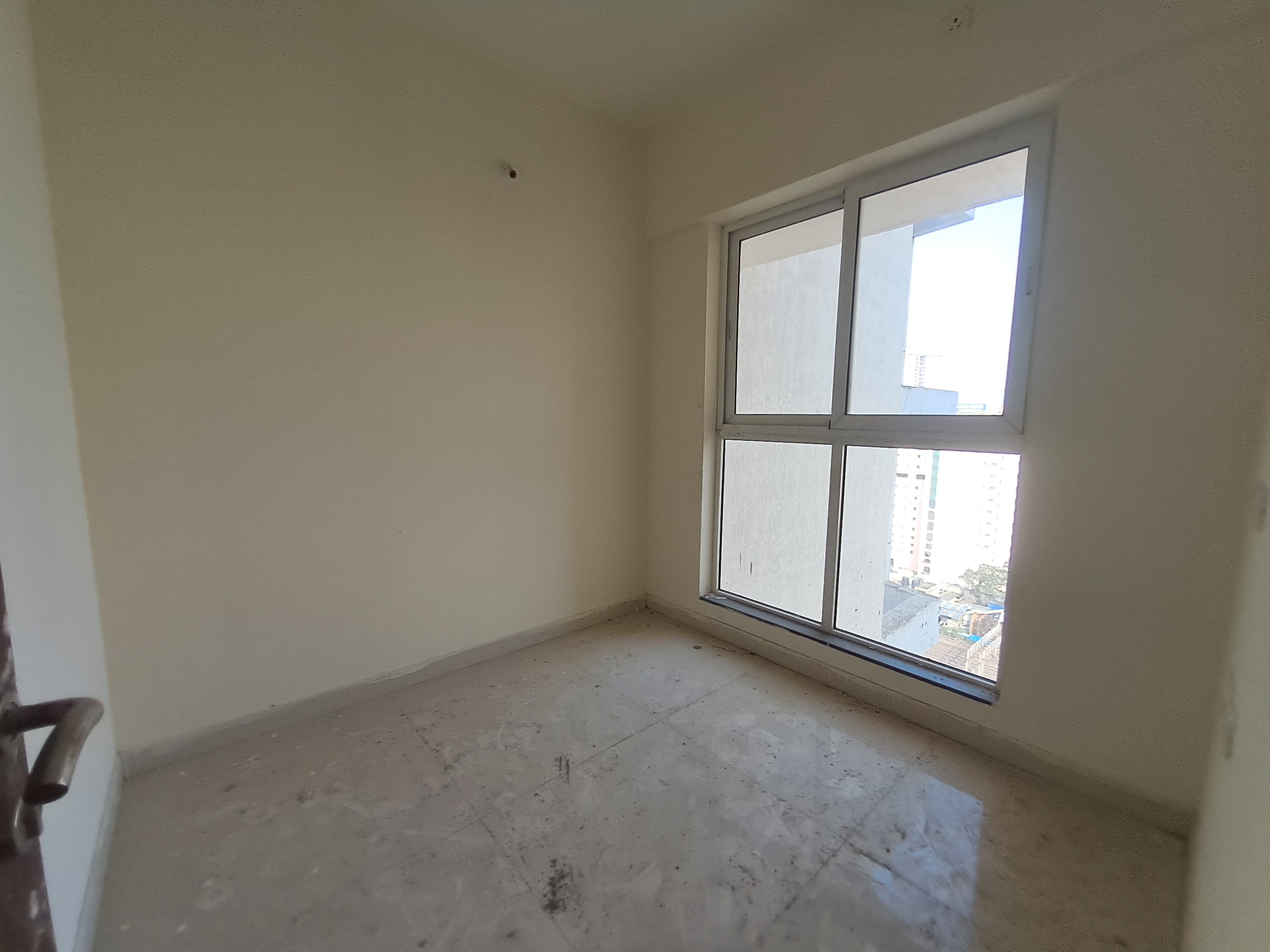 1.5 BHK + Extra Room Apartment For Rent in Sheth Avante