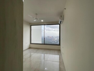Bathroom in 3 BHK Apartment at Oberoi Realty Esquire, Goregaon East – for Rent