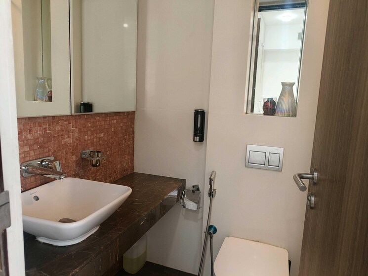 Bathroom, lodha-marquise 4 Bedroom 1505 Sq.Ft. Apartment In Worli Mumbai 9382815