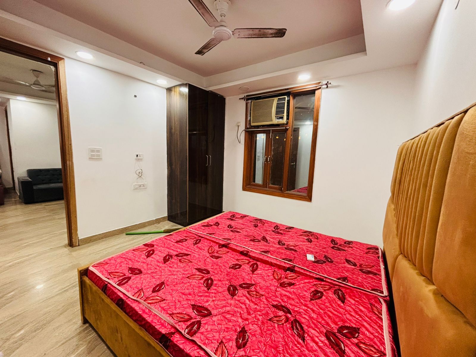 1 BHK Apartment For Rent in Neb Sarai