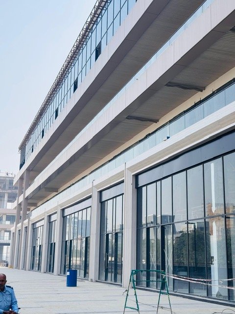 Retail Shop For Sale in Bhutani Cyberthum