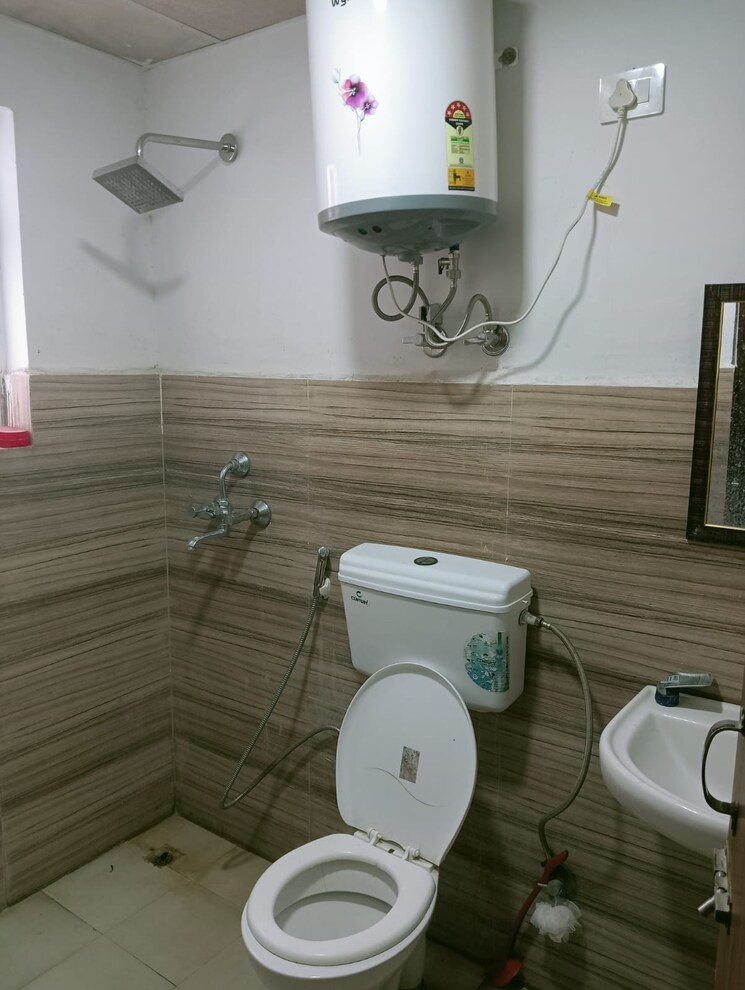 Bathroom, pivotal-paradise 3 Bedroom 716 Sq.Ft. Apartment In Sector 62 Gurgaon 9382838