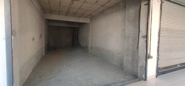 Room in  Showroom at Sushma Capital, Kishanpura – for Sale