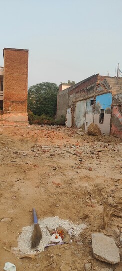 Plot For Sale in DLF Centre Point