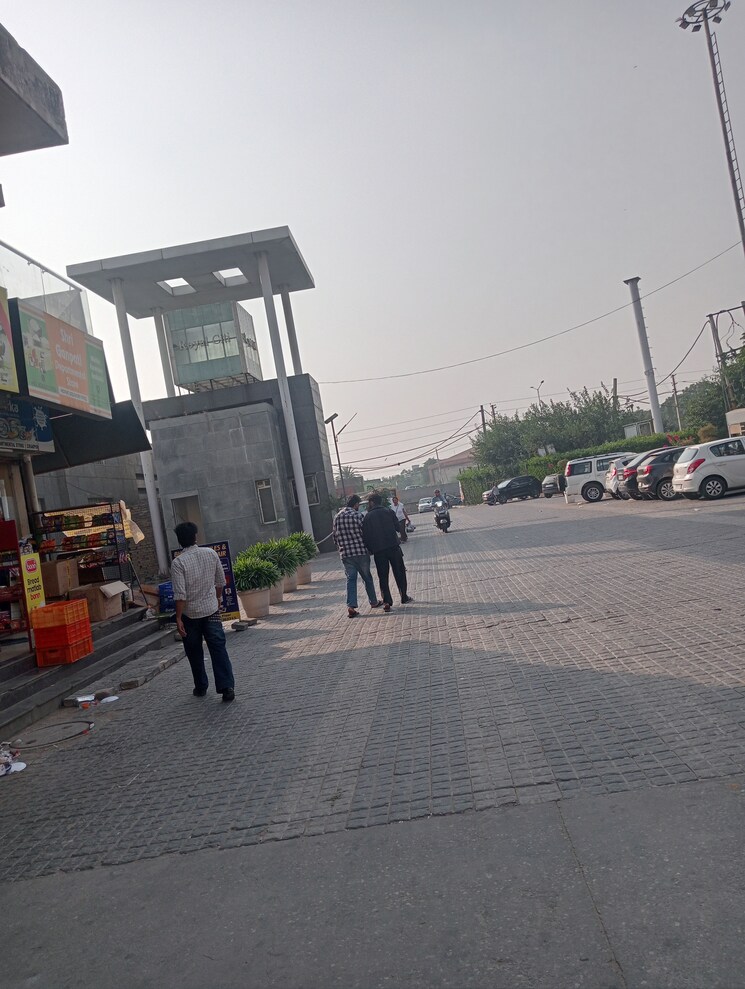 Exterior View, motia-citi-royal-business-park Commercial Shop 200 Sq.Ft. In Ambala Highway Zirakpur 9382878