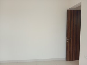 Room in 1.5 BHK Apartment at Sheth Avante, Kanjurmarg West – for Rent