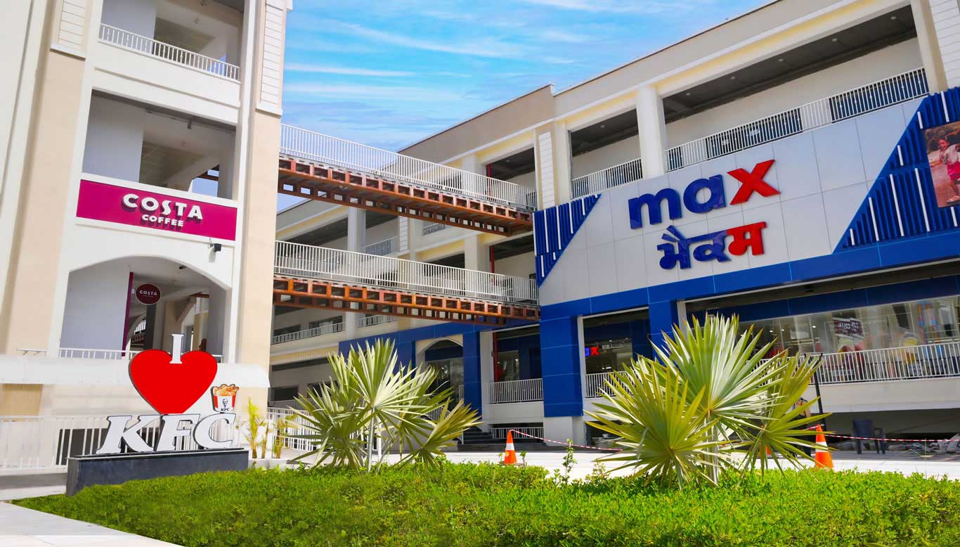 Showroom For Sale in Sushma Capital