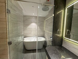 Attached Bathroom in 4 BHK Apartment at Rustomjee Crown, Prabhadevi – for Sale