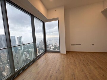 Room in 4 BHK Apartment at Rustomjee Crown, Prabhadevi – for Sale