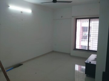 Room in 2 BHK Apartment at Alcon Renaissant, Kharadi – for Rent
