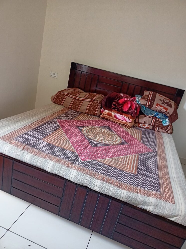 Bedroom, aura-homes 2 Bedroom 1250 Sq.Ft. Builder Floor In Patiala Road Zirakpur 9382905