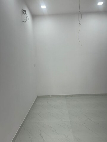 Room in  Shop at Gurukrupa Gyanam, Powai – for Rent