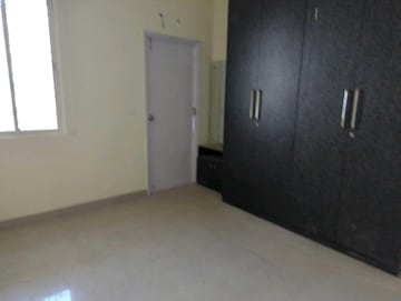 Room in 4 BHK Apartment at Sare Home, Sector 92 – for Sale