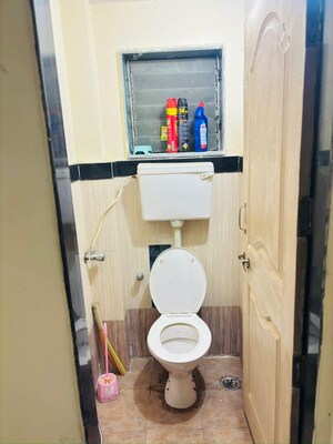 Bathroom in 1 BHK Apartment at Sapphire Lakeside, Powai – for Sale