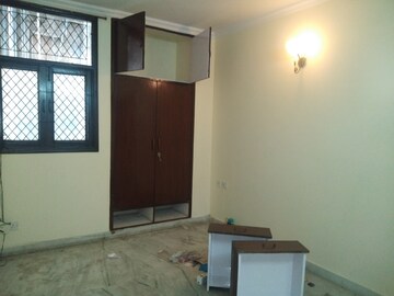 Room in 2 BHK Builder Floor at Malviya Nagar – for Rent