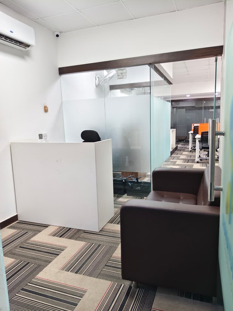 Team Area, sector 63 Commercial Office Space 2000 Sq.Ft. In Sector 63 Noida 9382913