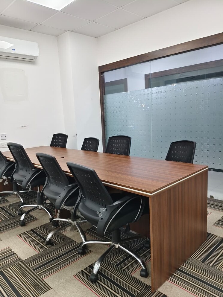 Team Area, sector 63 Commercial Office Space 2000 Sq.Ft. In Sector 63 Noida 9382913