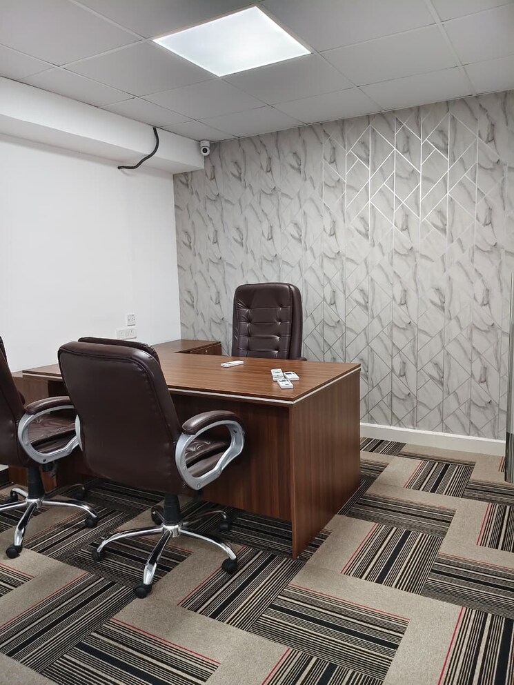 Living Room, sector 63 Commercial Office Space 2000 Sq.Ft. In Sector 63 Noida 9382913