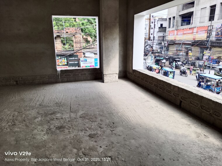 Parking, barrackpore Commercial Office Space 1750 Sq.Ft. In Barrackpore Kolkata 9382958