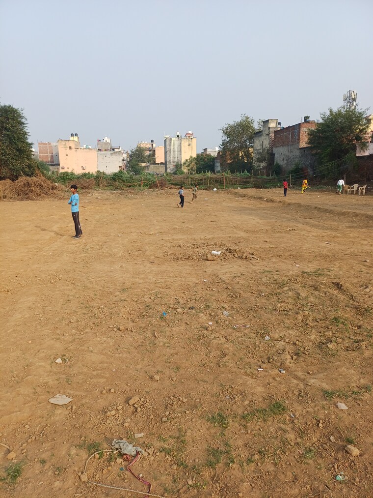 Garden, palla  52 Sq.Yd. Plot In Palla Faridabad 9382943