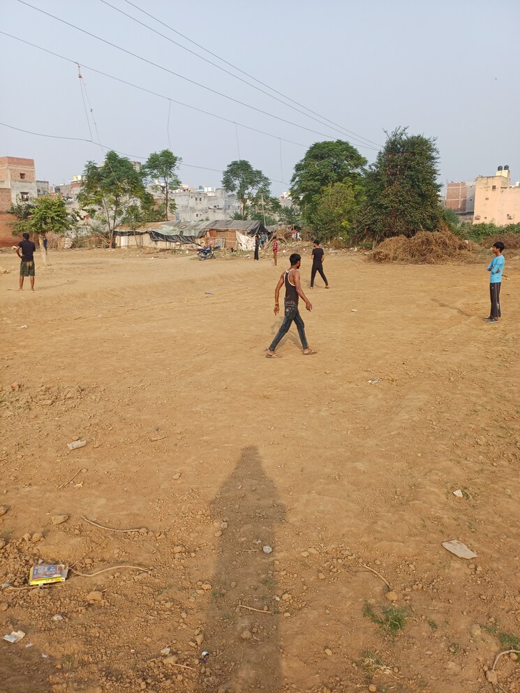 Garden, palla  52 Sq.Yd. Plot In Palla Faridabad 9382943