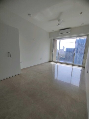 Bedroom in 4 BHK Apartment at Raheja Imperia, Worli – for Sale