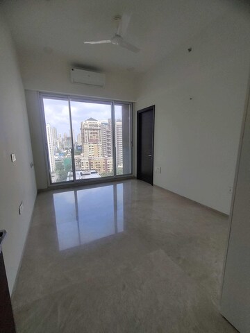 Room in 4 BHK Apartment at Raheja Imperia, Worli – for Sale