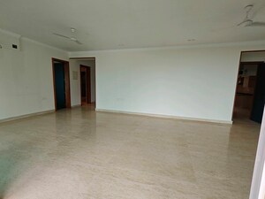 4 BHK Apartment For Sale in Raheja Atlantis, Lower Parel